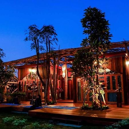 Bed and Breakfast Baangaimuan Lamphun Esterno foto
