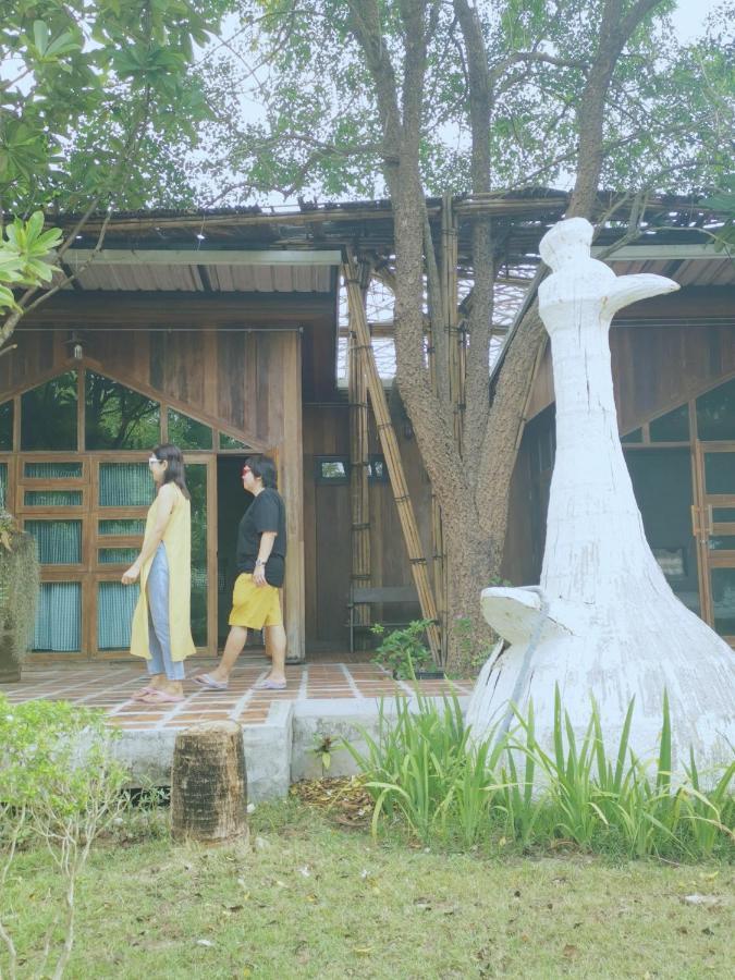 Bed and Breakfast Baangaimuan Lamphun Esterno foto