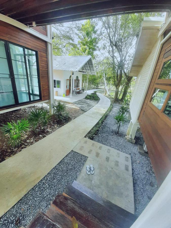 Bed and Breakfast Baangaimuan Lamphun Esterno foto