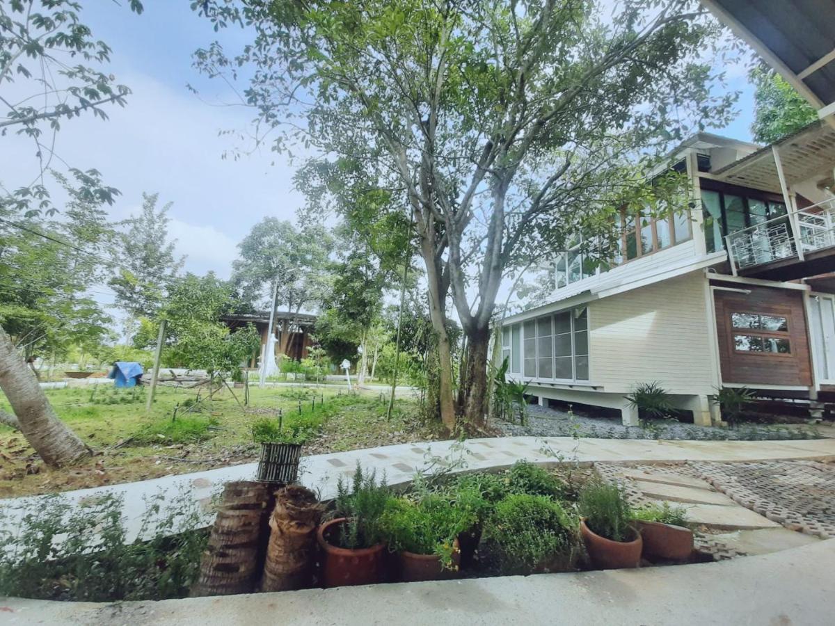 Bed and Breakfast Baangaimuan Lamphun Esterno foto