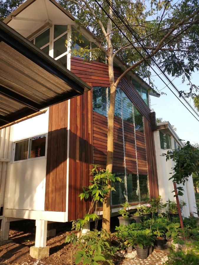 Bed and Breakfast Baangaimuan Lamphun Esterno foto