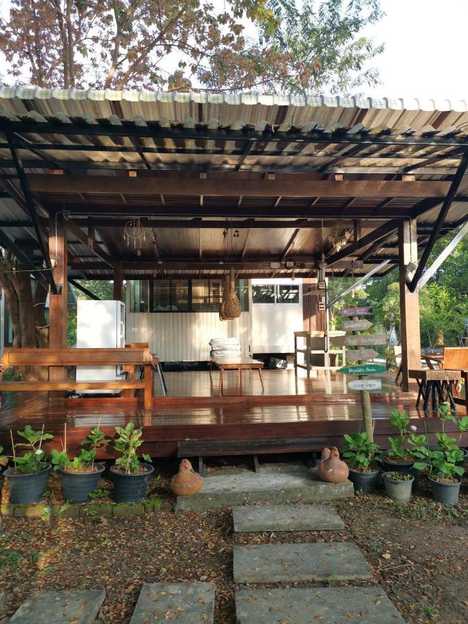 Bed and Breakfast Baangaimuan Lamphun Esterno foto