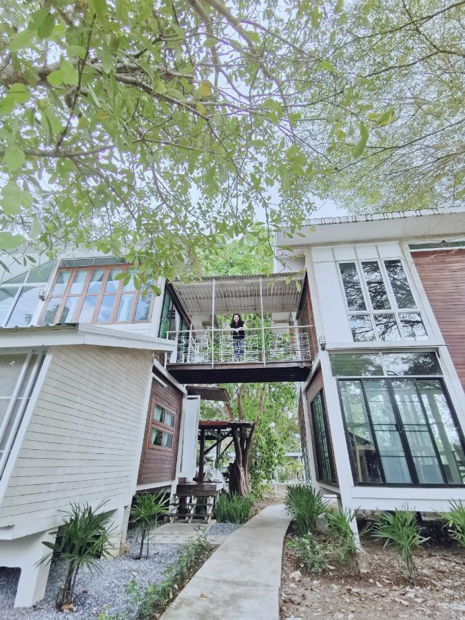 Bed and Breakfast Baangaimuan Lamphun Esterno foto
