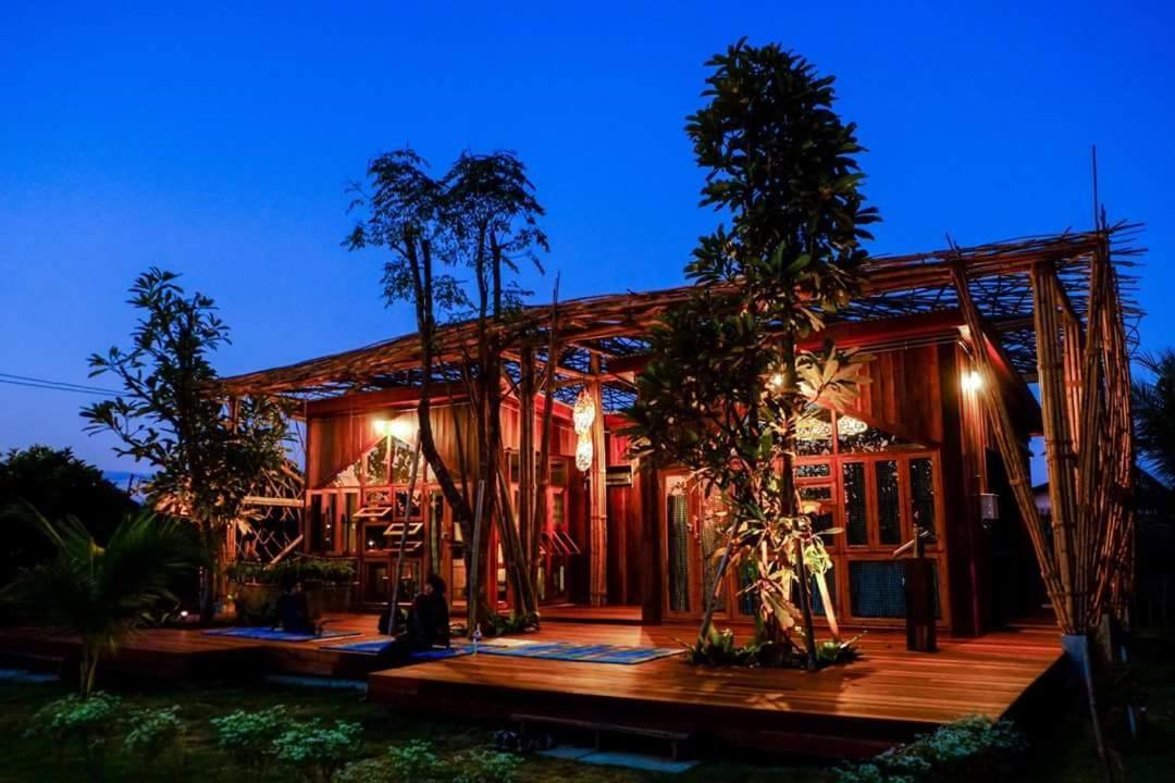 Bed and Breakfast Baangaimuan Lamphun Esterno foto